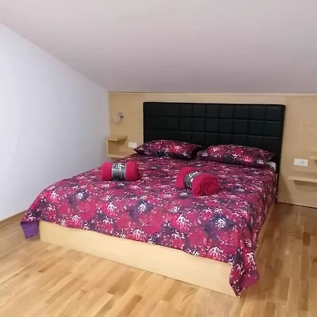 Comfortable With The View Apartman